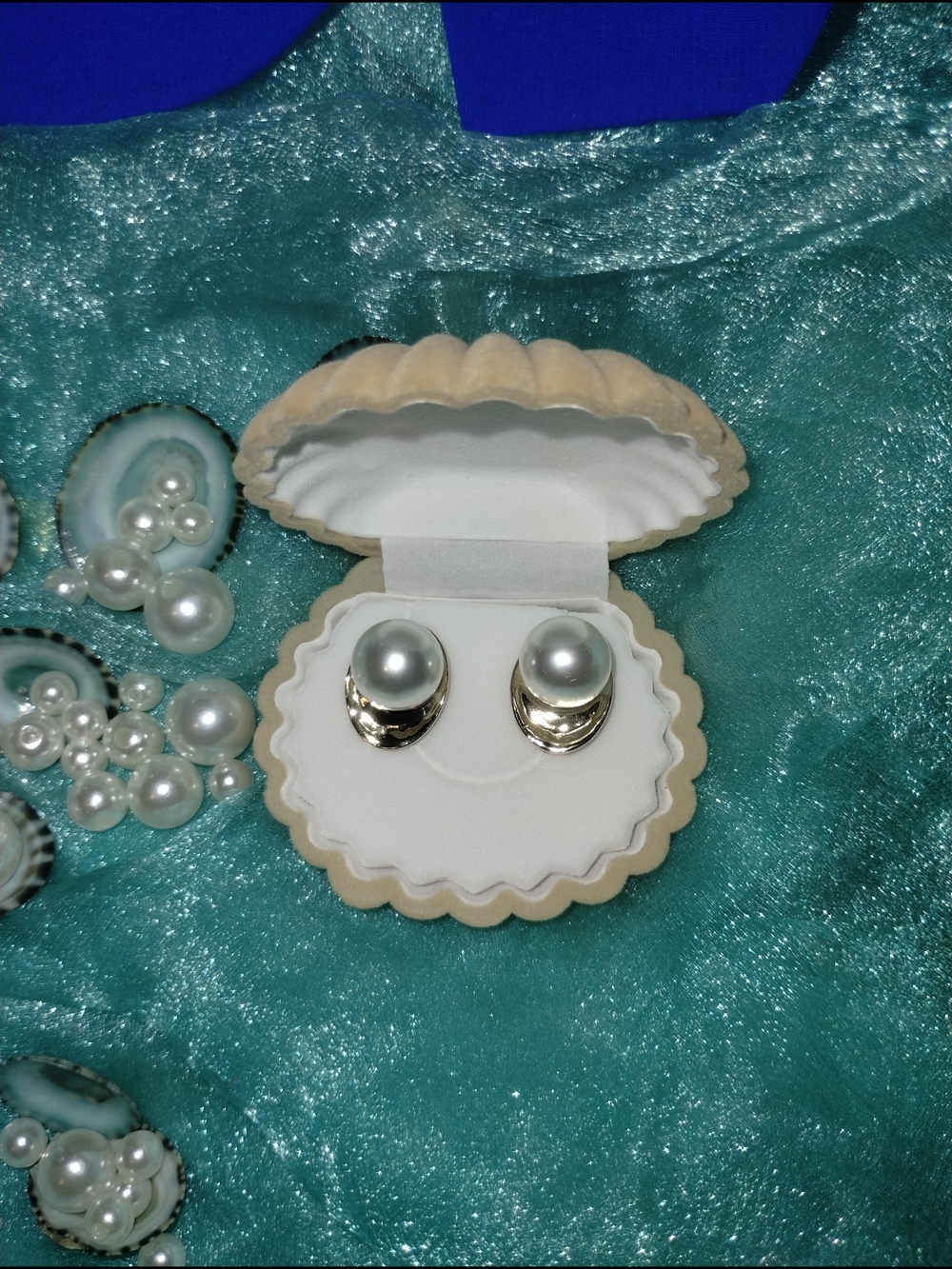Minimalist Bridal Pearl Gold Back Stud- Wedding Jewelry